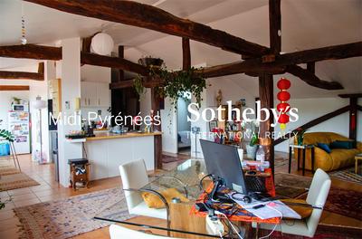 Appartement - 133 m² - 3 pièces