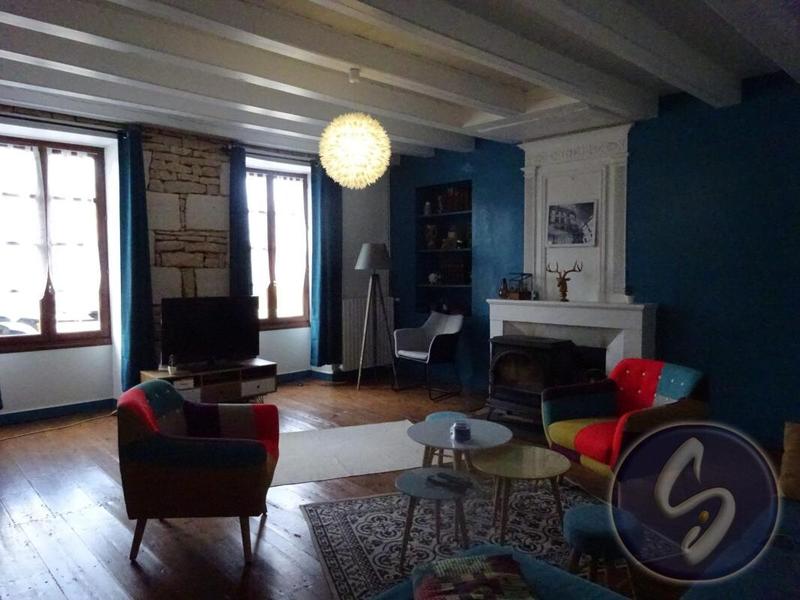 Maison - 327 m² - 9 pièces