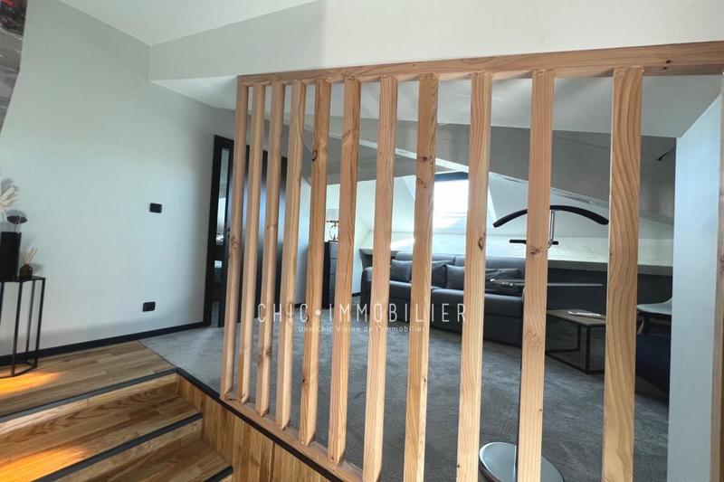 Appartement - 185 m² - 4 pièces