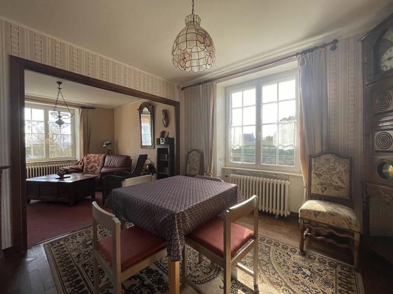 Maison - 94 m² - 5 pièces