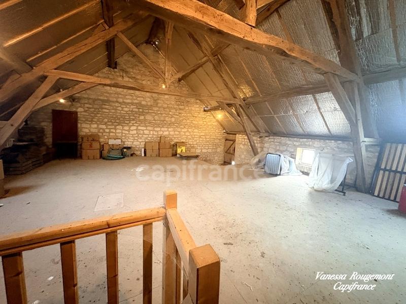 Maison - 225 m² - 8 pièces