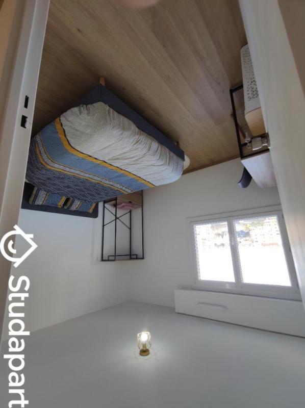 Chambre - 10 m² - 1 pièce