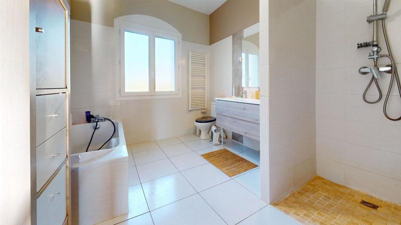 Maison - 155 m² - 5 pièces