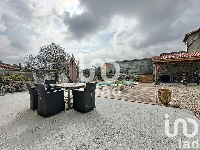 Maison - 180 m² - 5 pièces