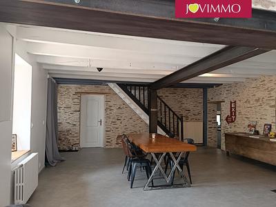 Maison - 147 m² - 5 pièces