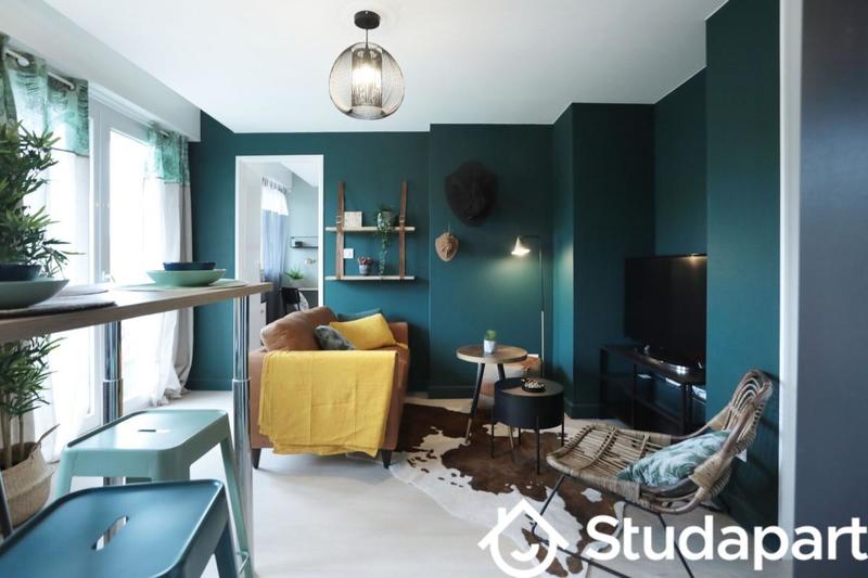 Chambre - 10 m² - 1 pièce