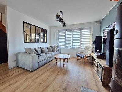 Maison - 82 m² - 4 pièces