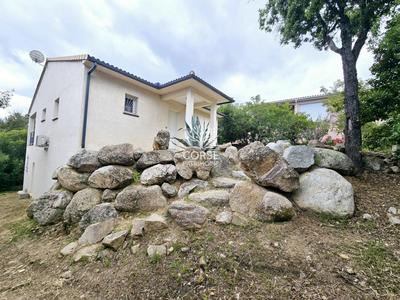 Villa - 100 m² - 4 pièces