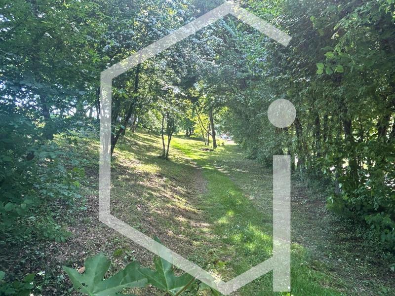 Maison - 105 m² - 8 pièces