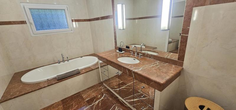 Villa - 170 m² - 5 pièces