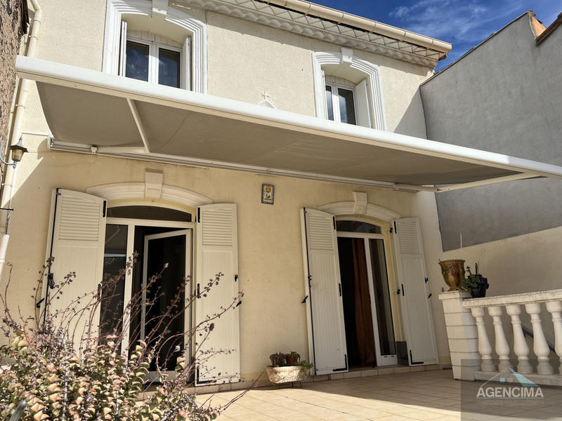 Maison - 184 m² - 7 pièces