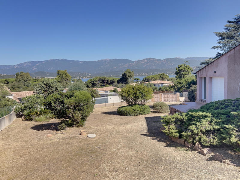 Villa - 290 m² - 6 pièces