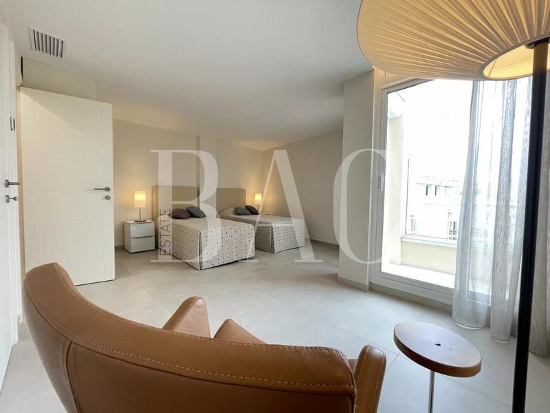 Appartement - 95 m² - 3 pièces