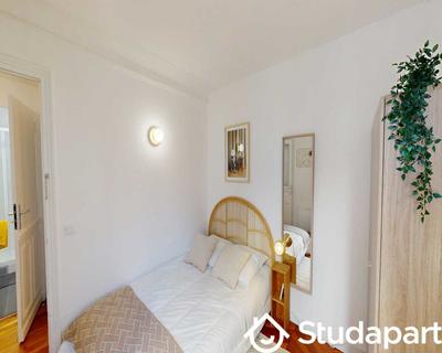 Chambre - 50 m² - 1 pièce