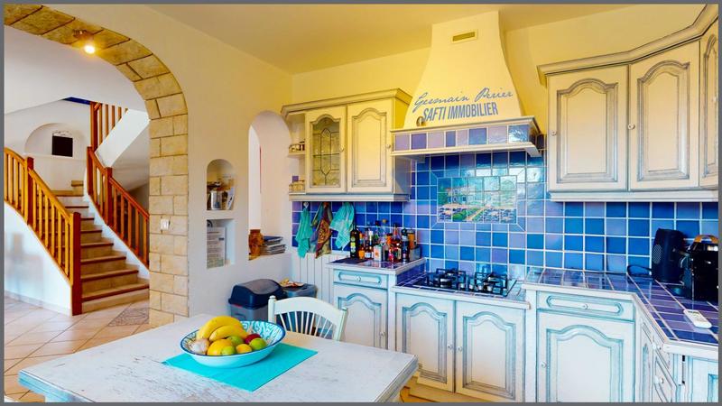 Villa - 143 m² - 6 pièces