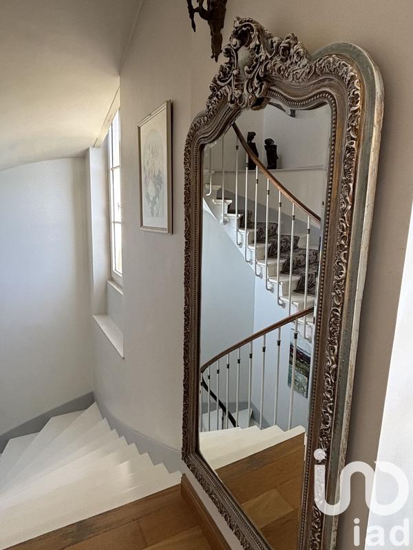 Maison - 455 m² - 12 pièces