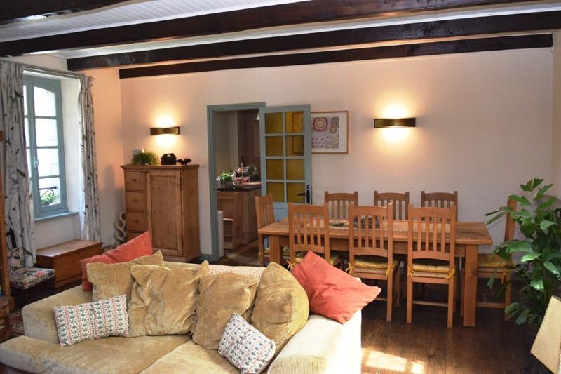 Maison - 251 m² - 10 pièces