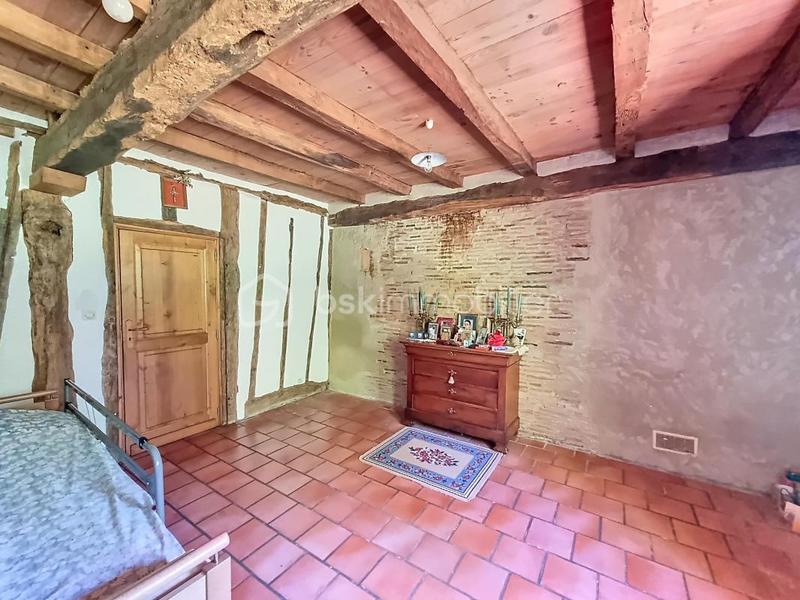 Corps de ferme - 320 m² - 10 pièces