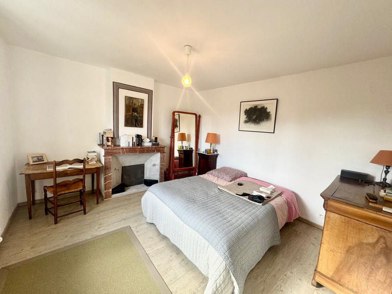 Mas - 250 m² - 6 pièces