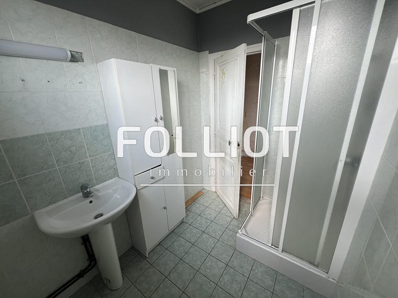 Maison - 165 m² - 9 pièces