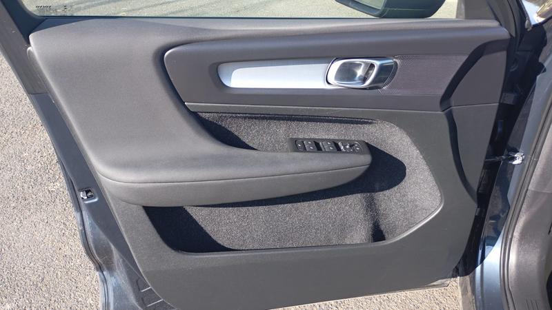 Volvo Xc40 1.5 T2 129 Business - Entretien constructeur Toit ouvrant