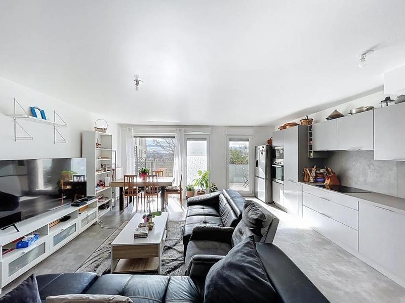 Appartement - 103 m² - 5 pièces