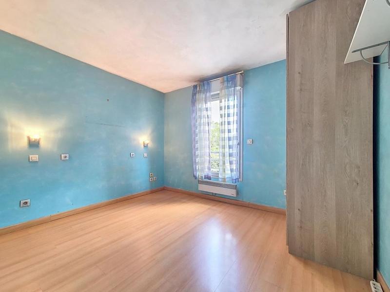 Appartement - 95 m² - 4 pièces