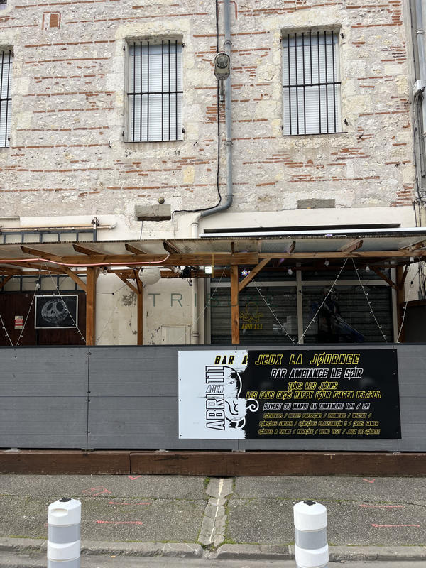 Local commercial - 208 m²