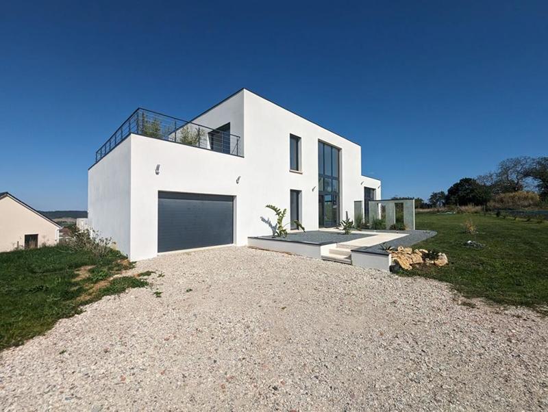 Villa - 170 m² - 6 pièces