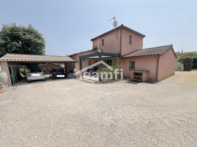 Maison traditionnelle - 115 m² - 5 pièces