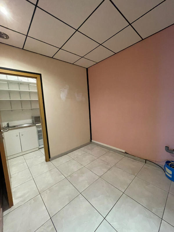 Local commercial - 137 m²