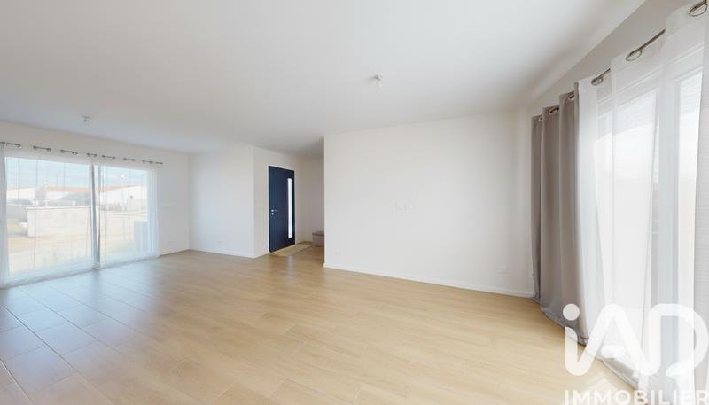 Maison - 95 m² - 5 pièces