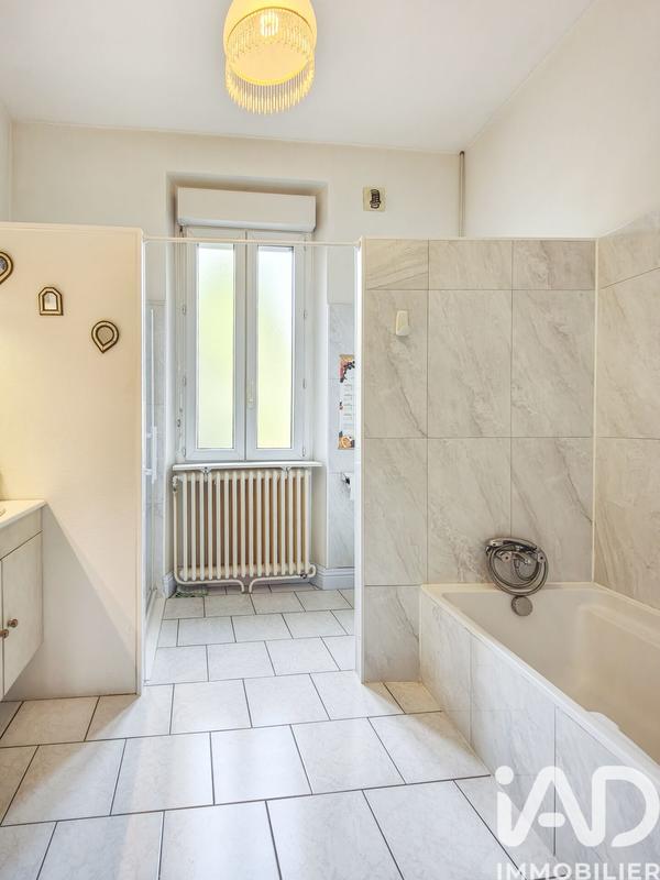 Maison - 160 m² - 5 pièces