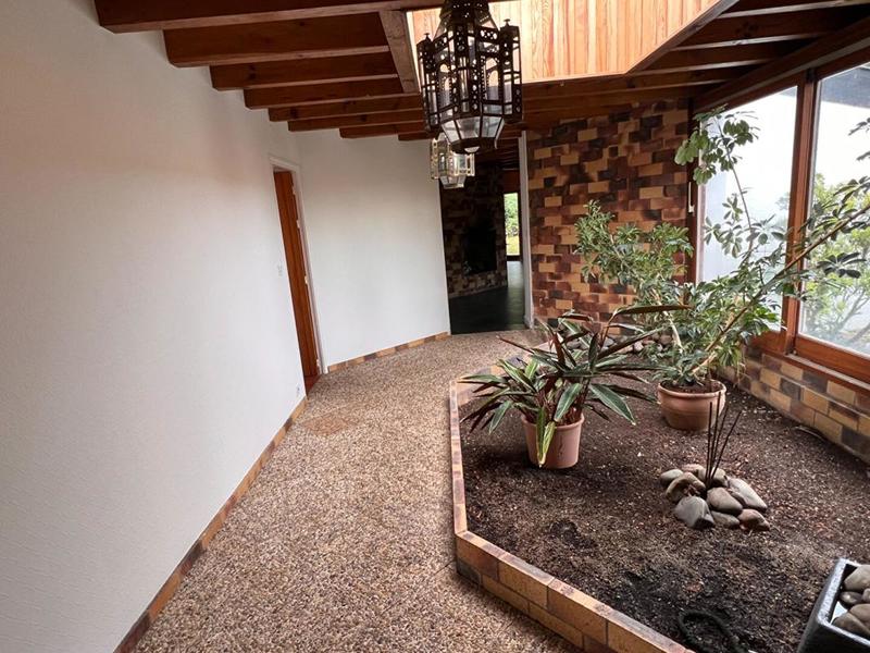 Villa - 225 m² - 6 pièces