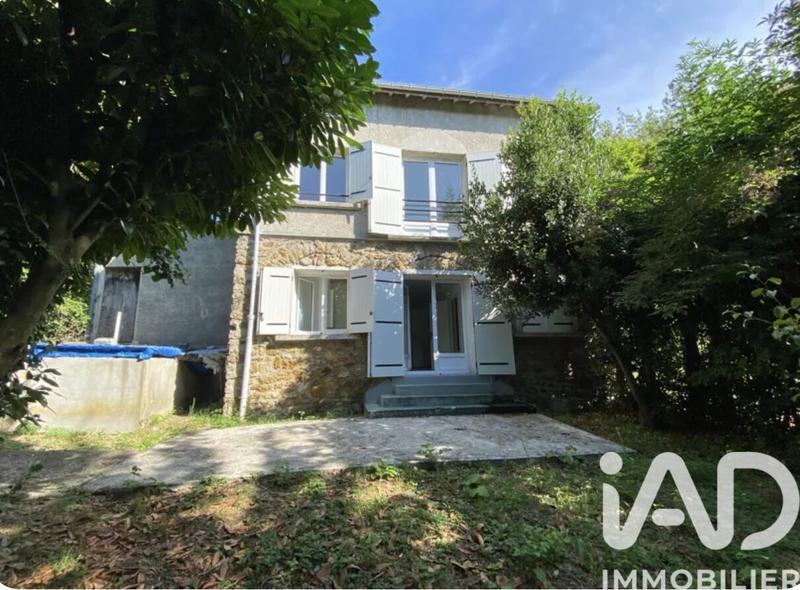 Maison - 85 m² - 4 pièces