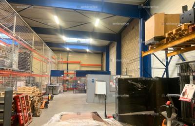 Local d'activité / Entrepôt - 890 m²