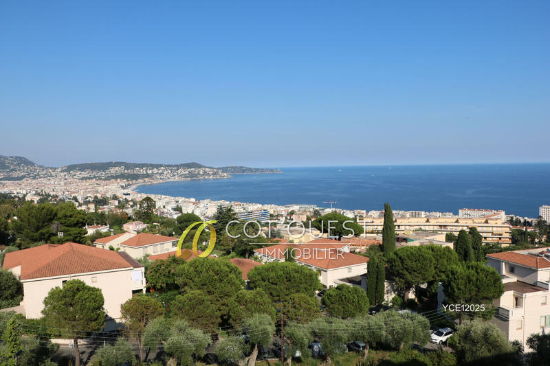 Appartement - 99 m² - 4 pièces