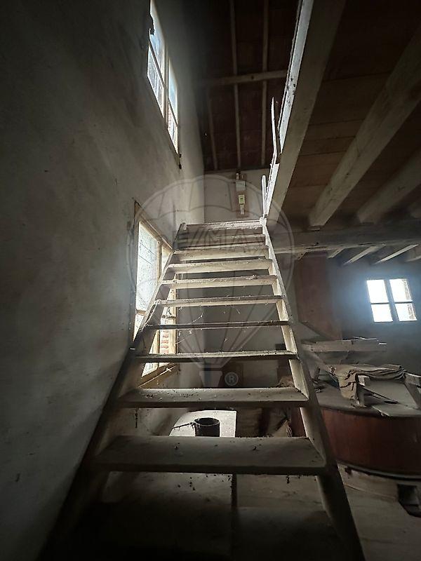 Moulin - 86 m² - 4 pièces