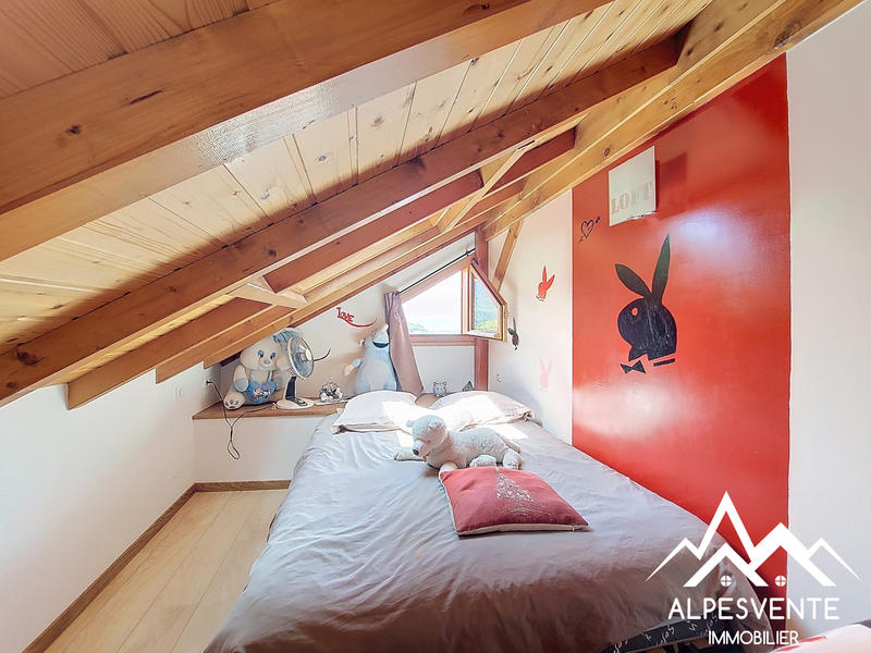 Maison - 110 m² - 4 pièces