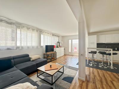 Appartement - 112 m² - 5 pièces