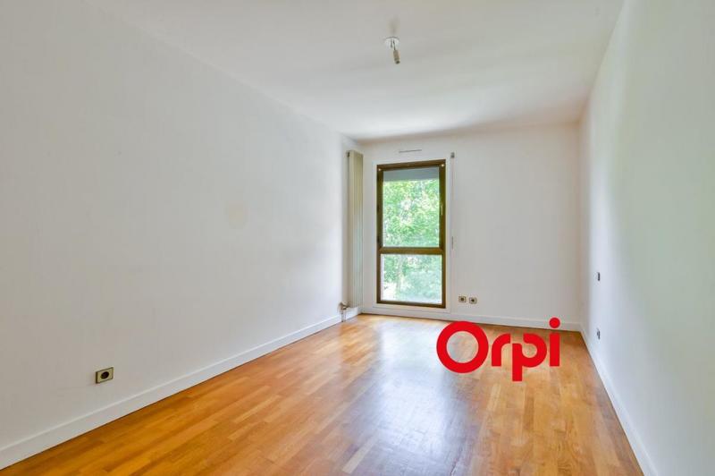 Appartement - 99 m² - 4 pièces