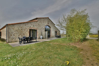 Propriété - 215 m² - 10 pièces