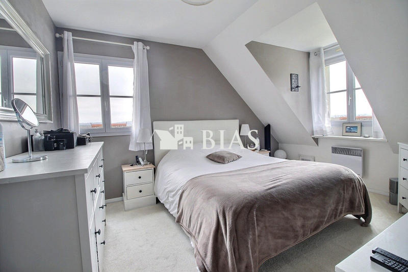 Maison - 138 m² - 6 pièces