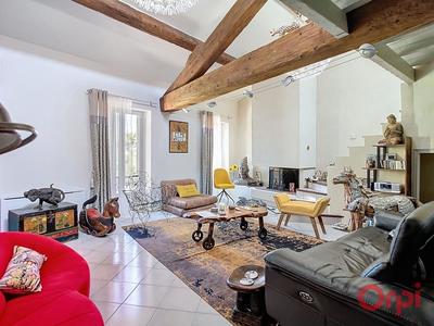 Appartement - 111 m² - 4 pièces