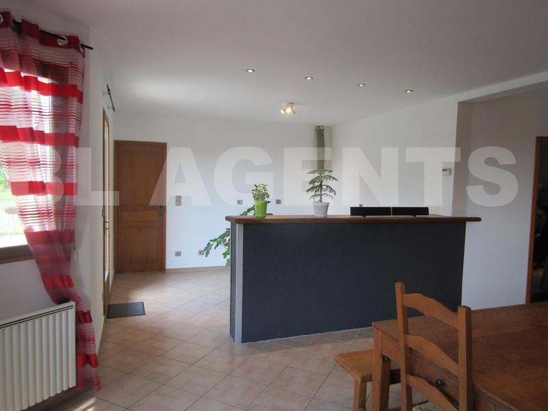 Maison traditionnelle - 264 m² - 8 pièces