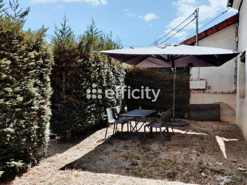 Immeuble - 226 m² - 9 pièces