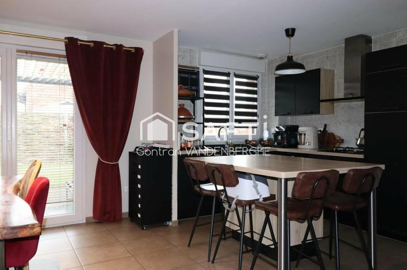 Maison - 95 m² - 5 pièces