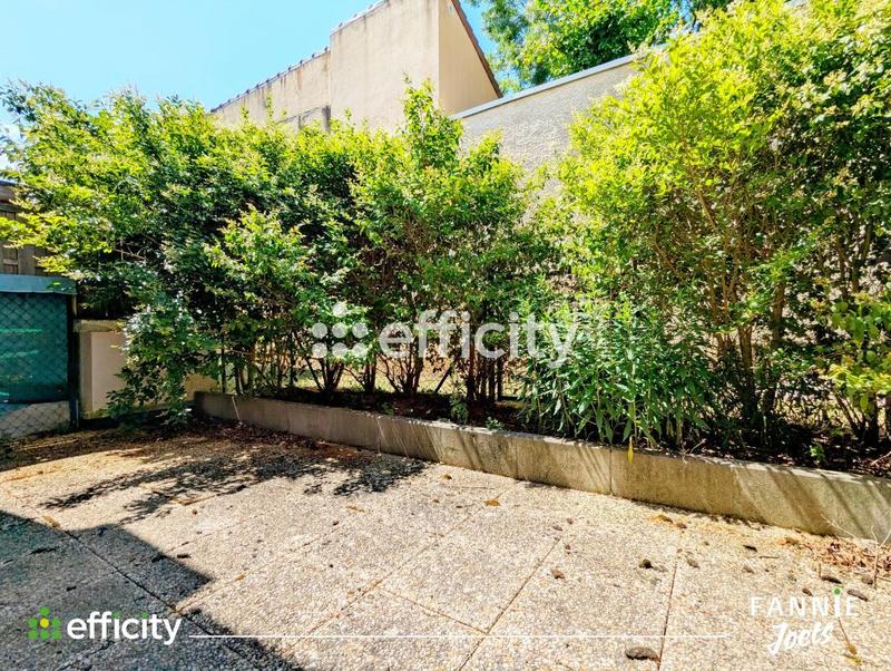 Maison - 98 m² - 5 pièces