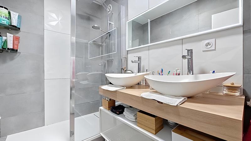 Appartement - 90 m² - 5 pièces