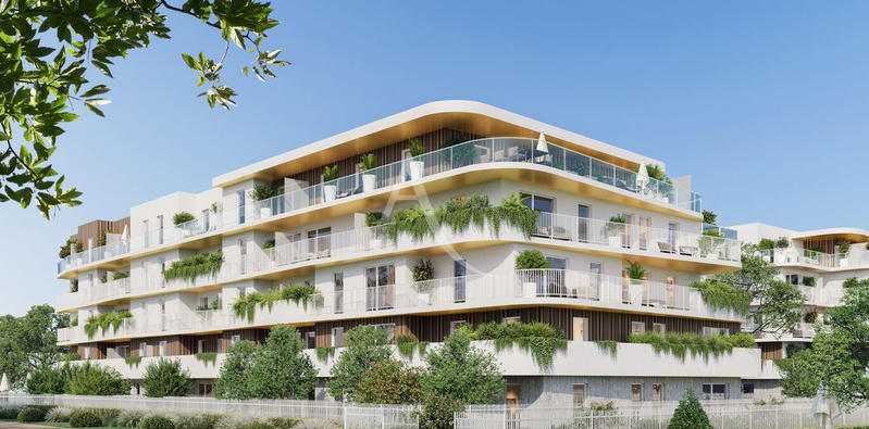 Appartement - 102 m² - 5 pièces